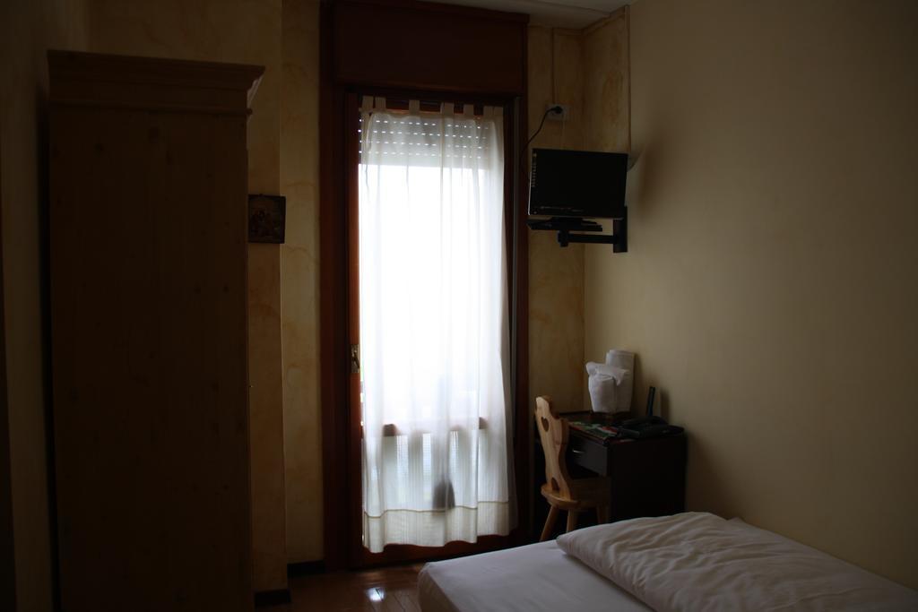 Hotel La Caminatha Val di Zoldo Habitación foto